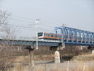 武蔵五日市線の通る橋と現在の中央線車両です。