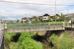 残堀川は、多摩川水系の一級河川。江戸時代初期に繋げられて以降、狭山池が源流となる。現在、瑞穂町内だけでも20以上の橋が架けられている。